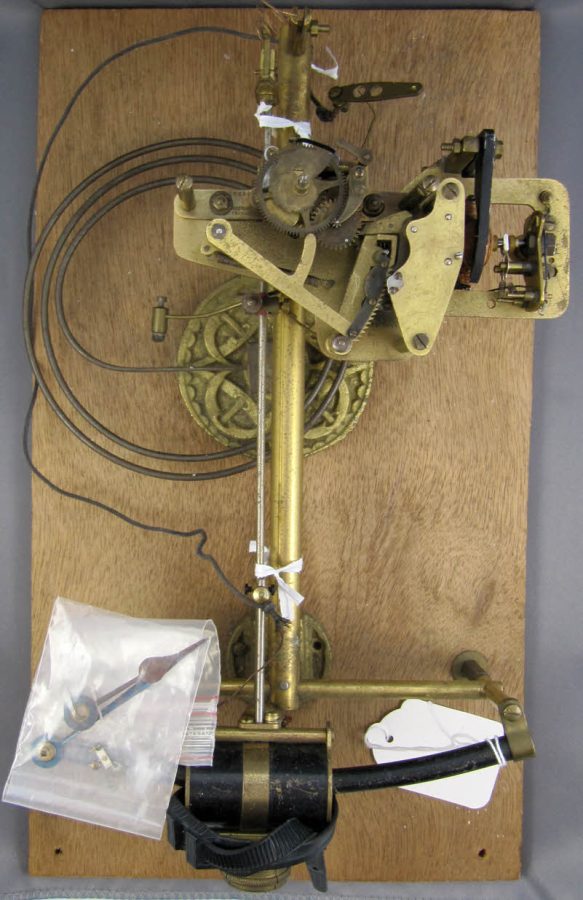 The movement of a striking Bulle showing the separate striking mechanism on the right