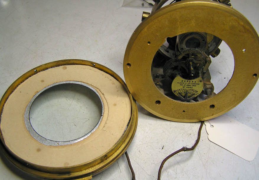 Eureka Nº 4440: photo from page 3 of the restoration notes