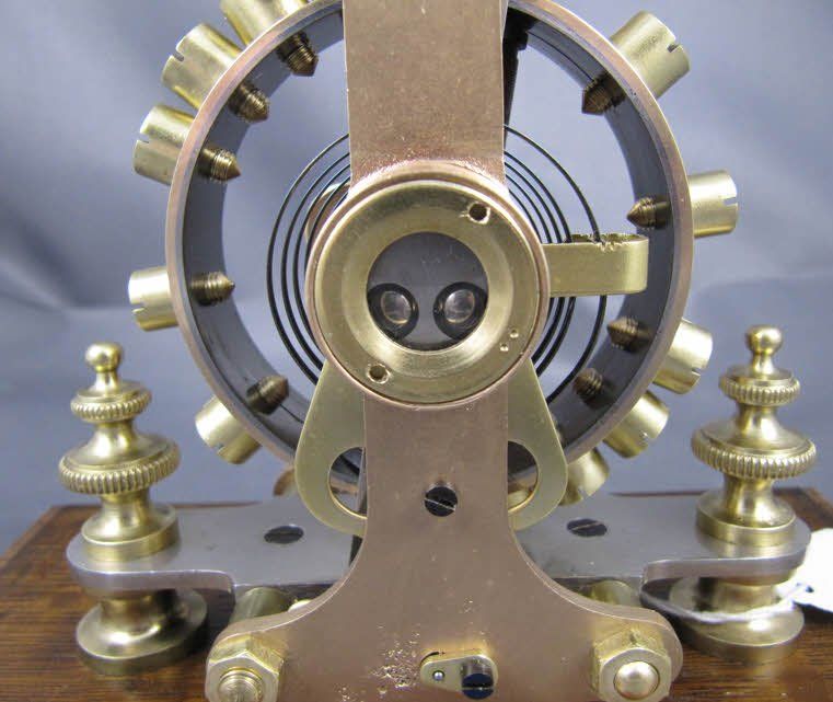 Eureka Nº 7085: photo from page 7 of the restoration notes